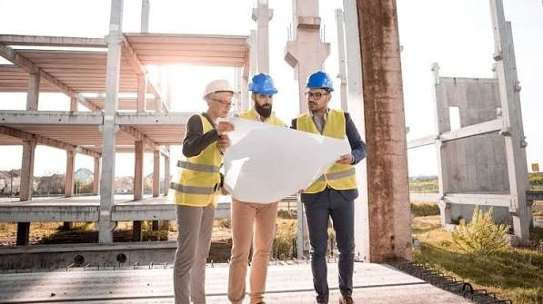 TEKNIK SIPIL & MANAJEMEN PROYEK KONSTRUKSI INFRASTRUKTUR: KUNCI MEMBANGUN PROYEK YANG KUAT, AMAN, DAN TEPAT WAKTU